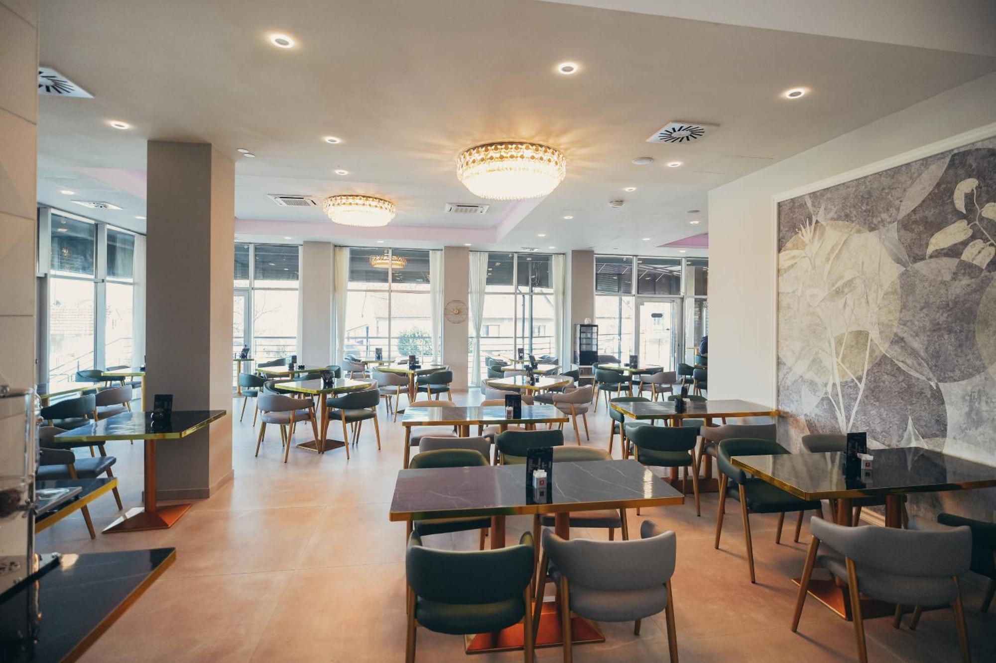 Wellness Spa Hotel Jola 巴尼西卢卡 外观 照片